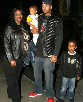 Lynette, Game, King Justice a Harlem v listopadu 2008 na zápase NBA